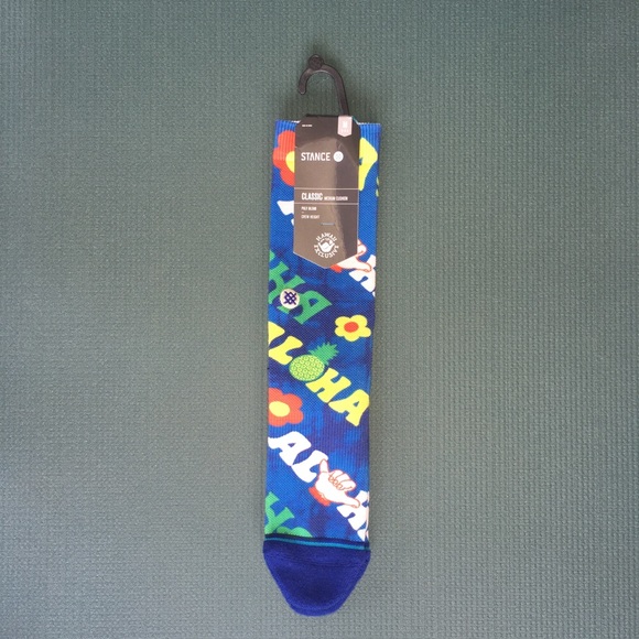 NWT Aloha Vibes Socks
